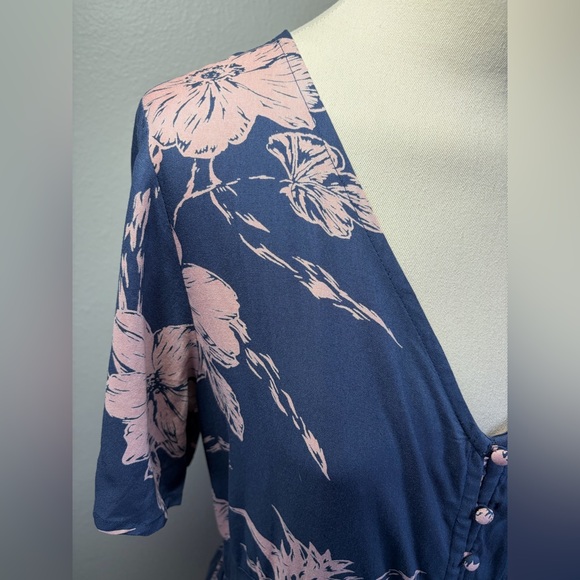 Roxy NWT Bright By Daylight Maxi Dress - Size M - Picture 9 of 13